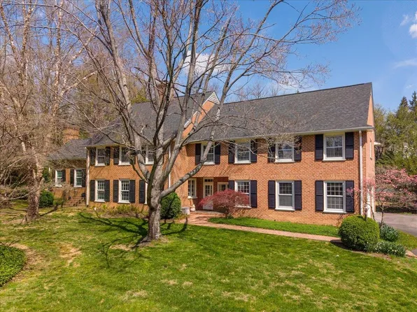 1311 Oak Dr, Blacksburg, VA 24060