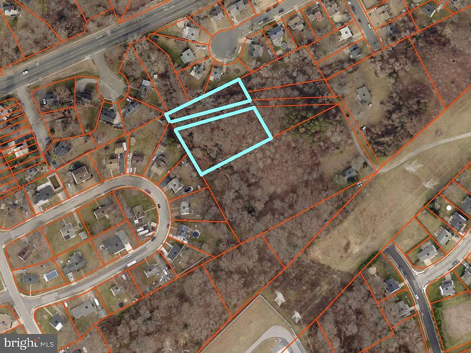 1st image of 380 Turners Ln