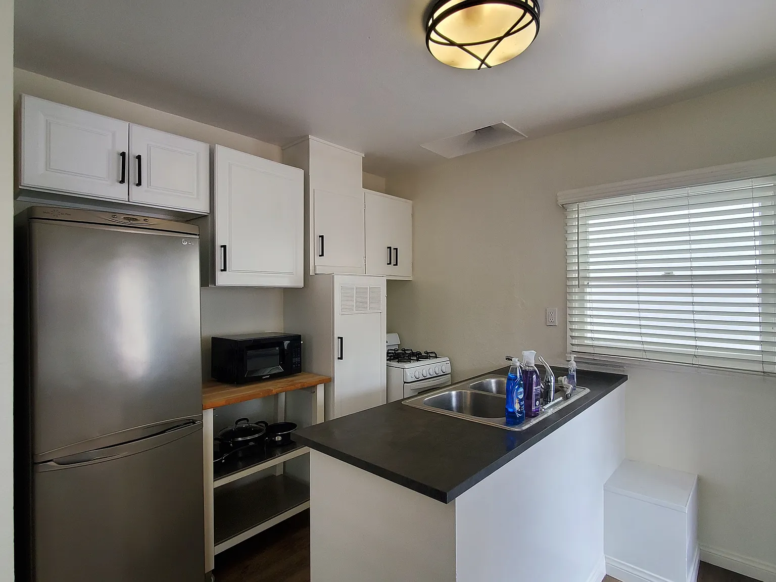 1 bed, 500 sqft, $2,750 — Photo 3