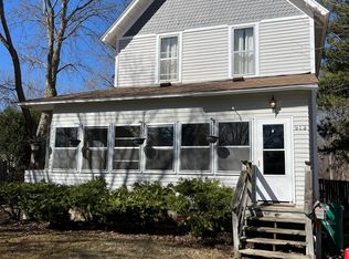 912 3rd Ave NW, Faribault, MN 55021