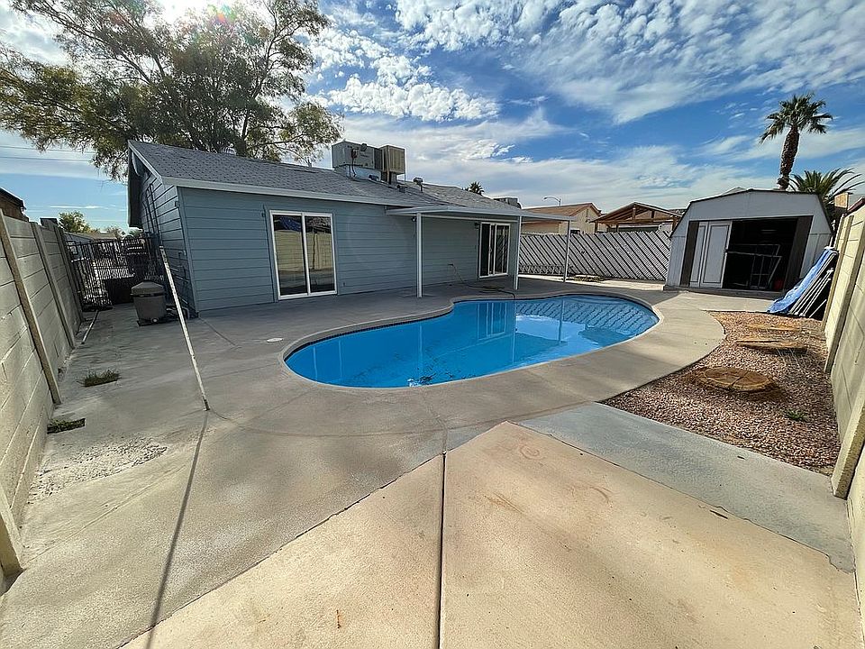 2nd image of 3420 Glendale Cir