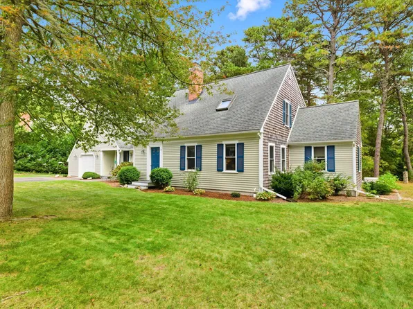 21 Tall Pine Road, Falmouth, MA 02540