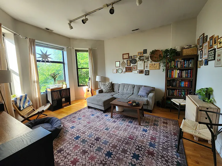 2015 W Ohio St #3F — Photo 1