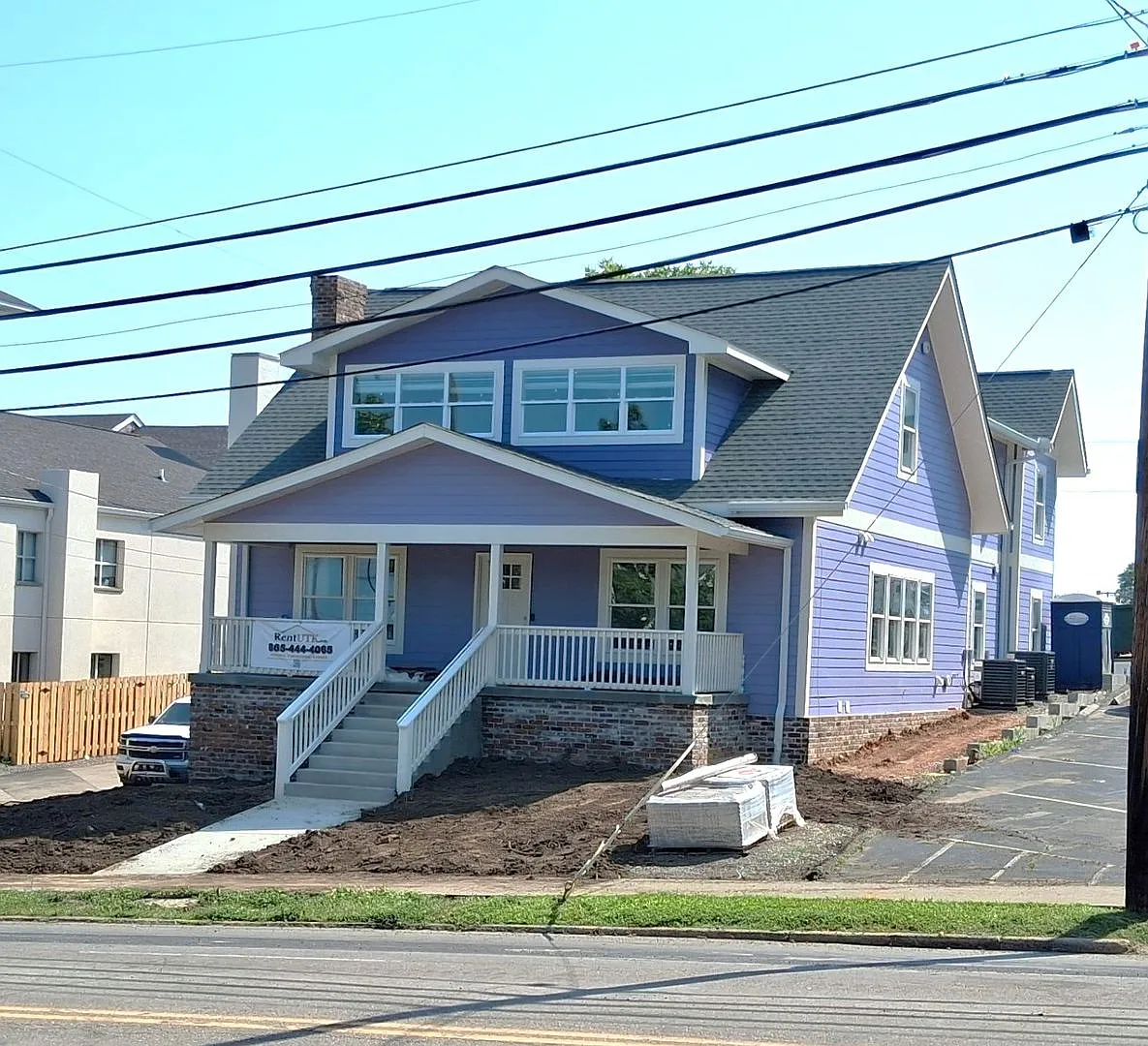 Waitlist for Aug2027Jul2028 Now Open! |Private Bedrooms & Bathrooms | Off-Campus Living Near UTK ... — Photo 2