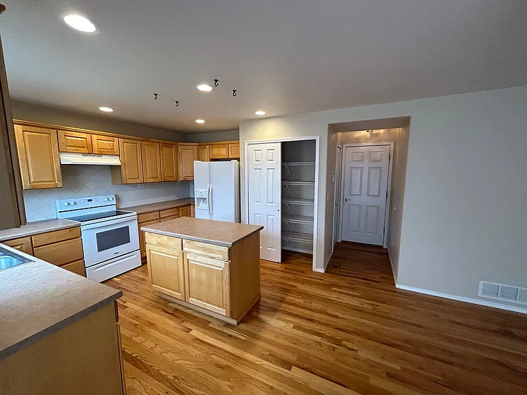 421 Talus Rd — Photo 24