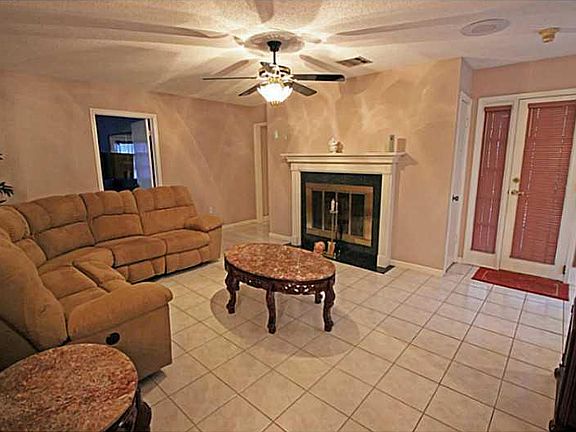 3rd image of 3289 W Castle Dr