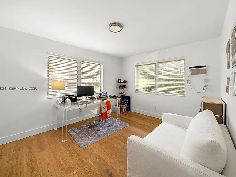 1125 99th St #9 — Photo 12