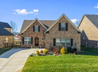 1641 Sugarfield Ln, Knoxville, TN 37932