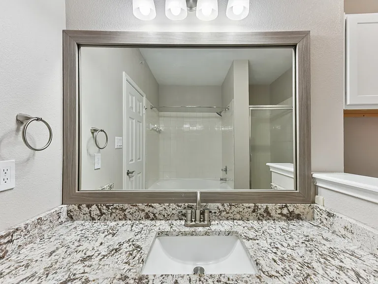 Sonterra Apartment Homes — Photo 103