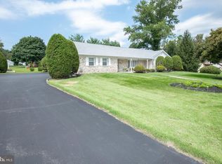 3750 Pine Rd, Huntingdon Valley, PA 19006