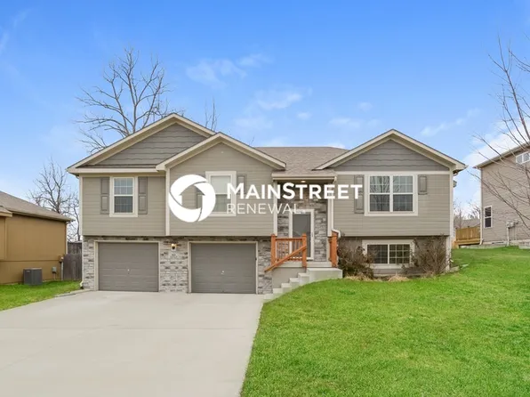 805 Emerson Dr, Belton, MO 64012