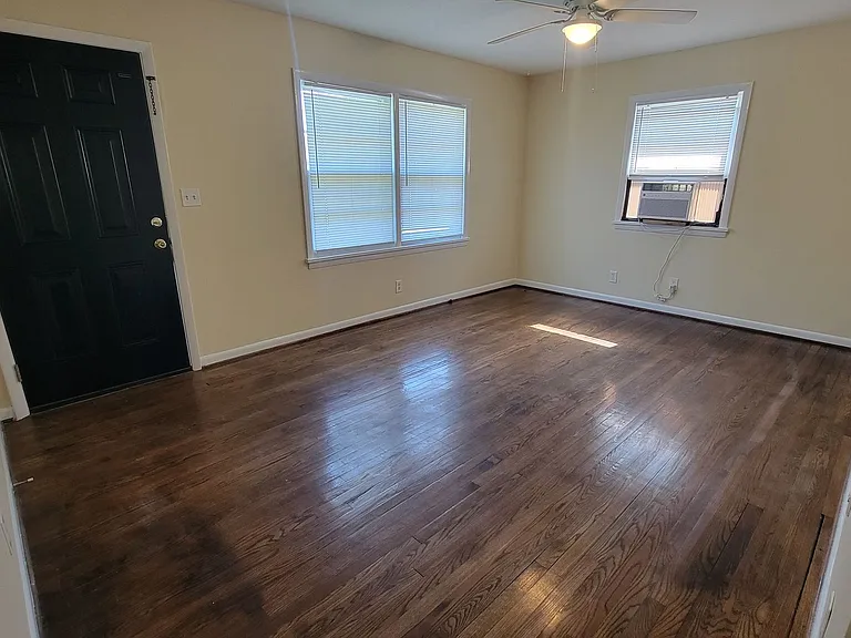 5408 Speedway Ave — Photo 2