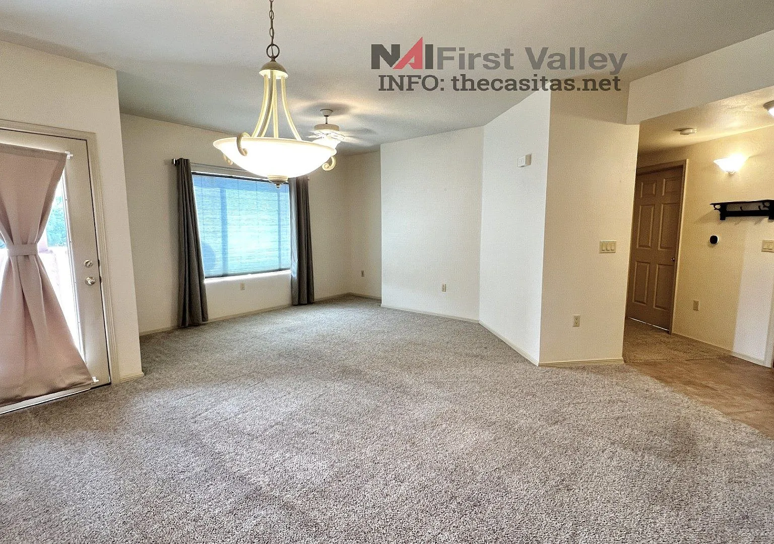 2 Bedroom- 2 Bathroom Upstairs — Photo 1