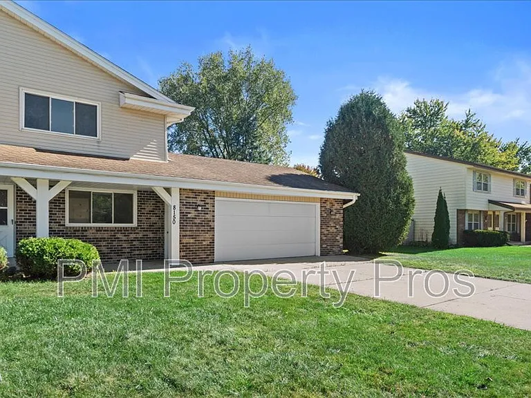 8148 S 88th St — Photo 35