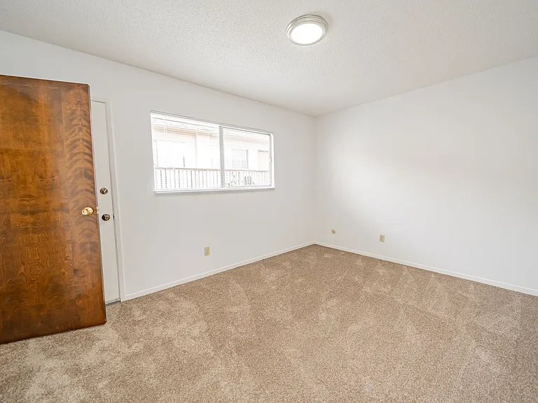 2509 Bartlett St — Photo 14