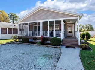 1 Fernwood Ct, Mays Landing, NJ 08330