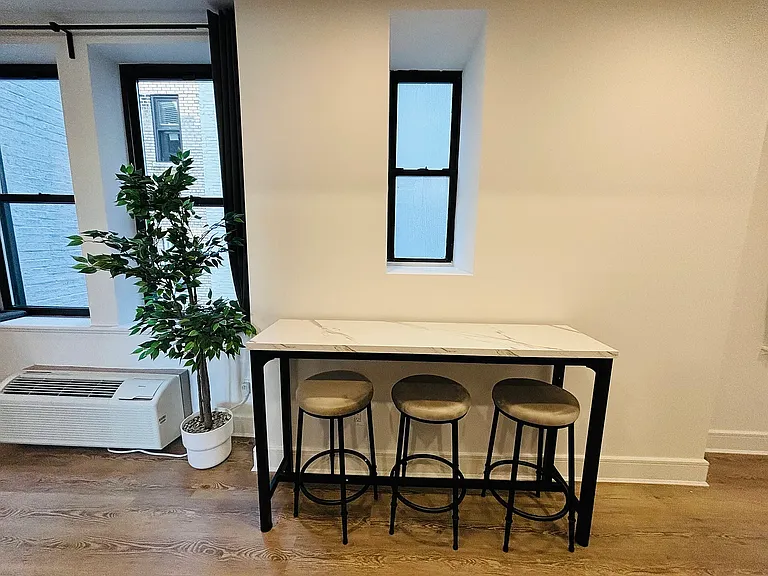 45 W 81st St #14I — Photo 8