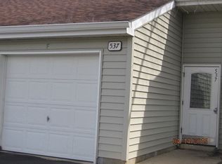 537 E Shag Bark Ln APT E, Streamwood, IL
