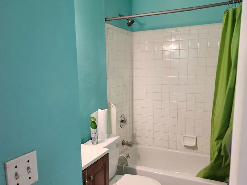 1st image of 512 Wales Ave #1