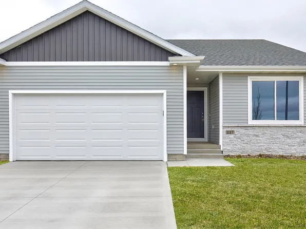 1117 Featherstone Ave NE, Bondurant, IA 50035