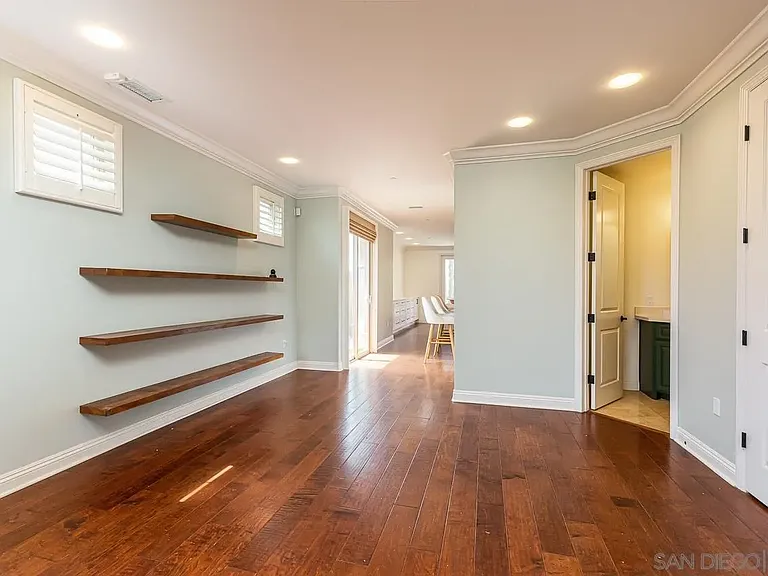 1368 Oliver Ave — Photo 19