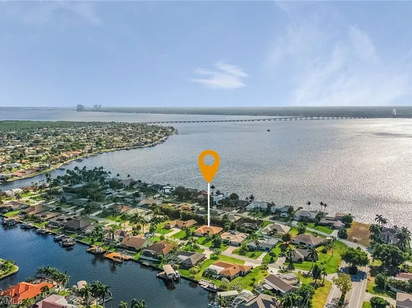 2911 SE 22nd Ave, Cape Coral, FL 33904