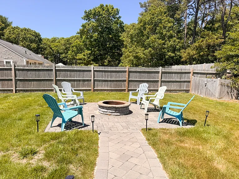 182 Beacon St — Photo 19