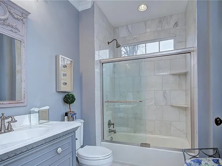 115 N Dotger Ave — Photo 6