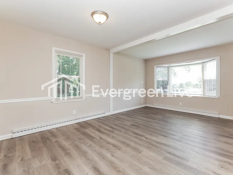 303 Meyer Ave — Photo 6