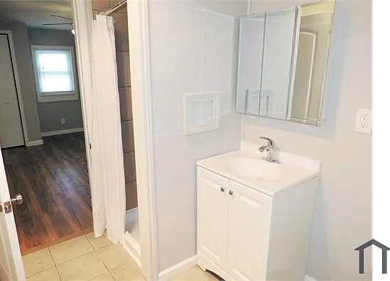 459 Clarmont Rd — Photo 6