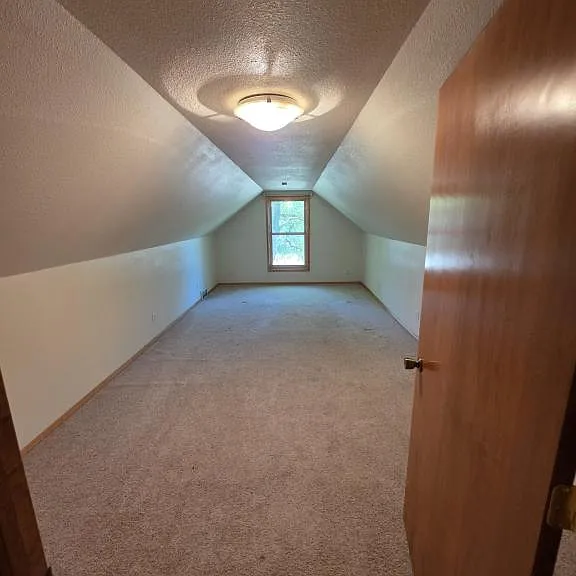11934 Goodview Ave — Photo 48