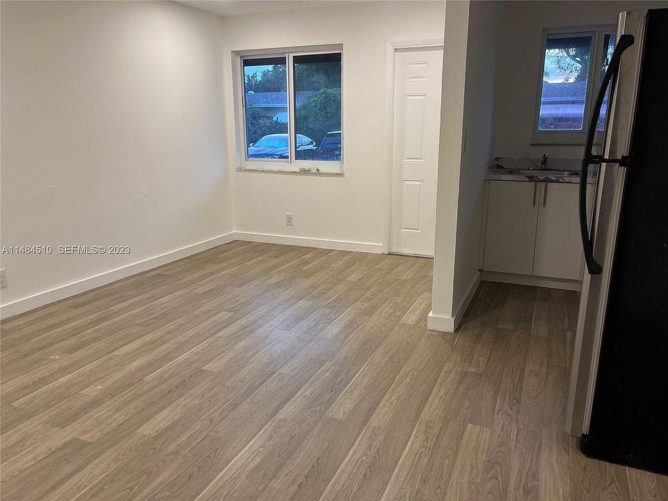1st image of 2308 Jackson St #6