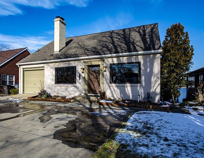 1st image of 3200 E Jackson Blvd