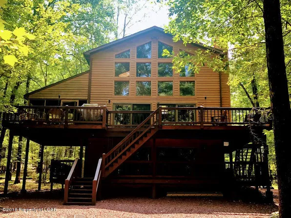 14 Shenango Dr, Hazleton, PA 18202