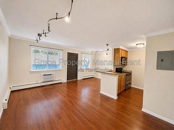 5th image of 1062 Josephine St APT 9