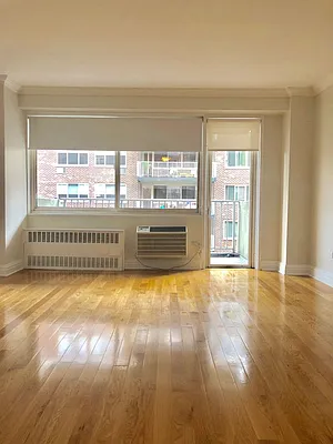 Rented by Silverstreet RE LLC | media 18