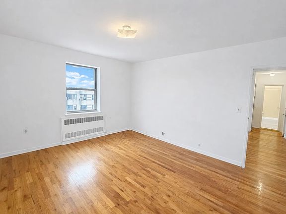 5th image of 689 Fort Washington Ave #N5