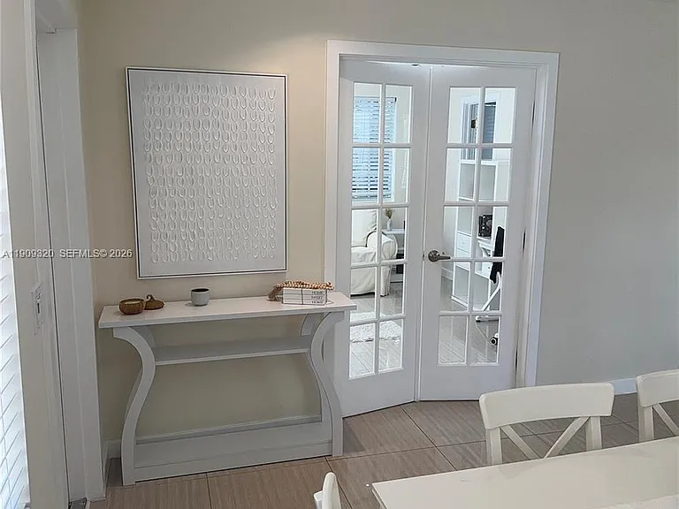 9464 Abbott Ave — Photo 36