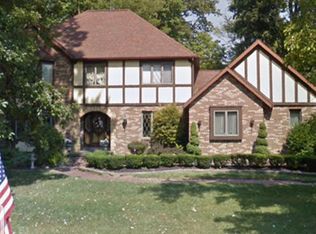 923 Oakwood Dr, Alliance, OH 44601
