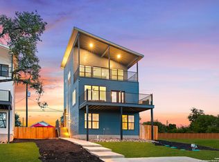 687 Hummingbird Hl, Canyon Lake, TX 78133