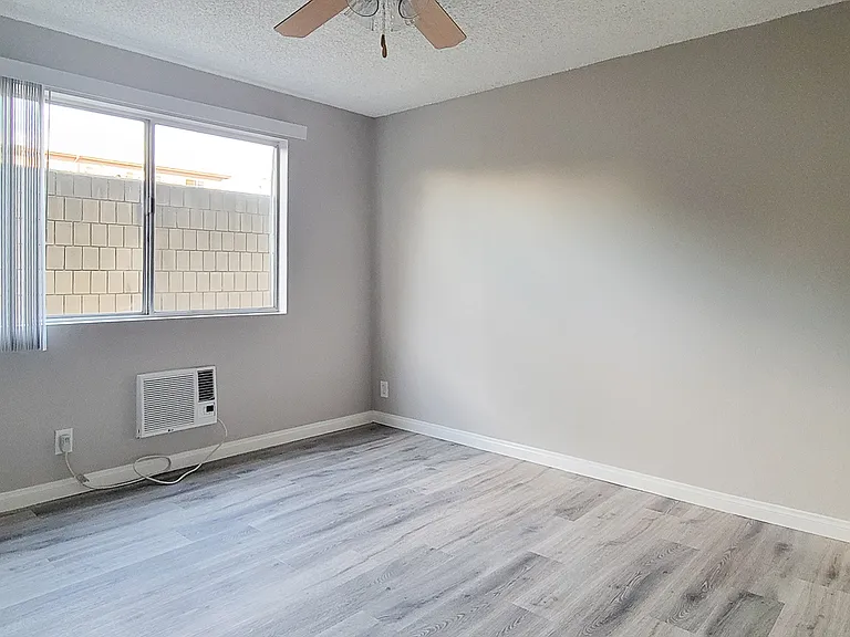 1822 N New Hampshire Ave — Photo 2