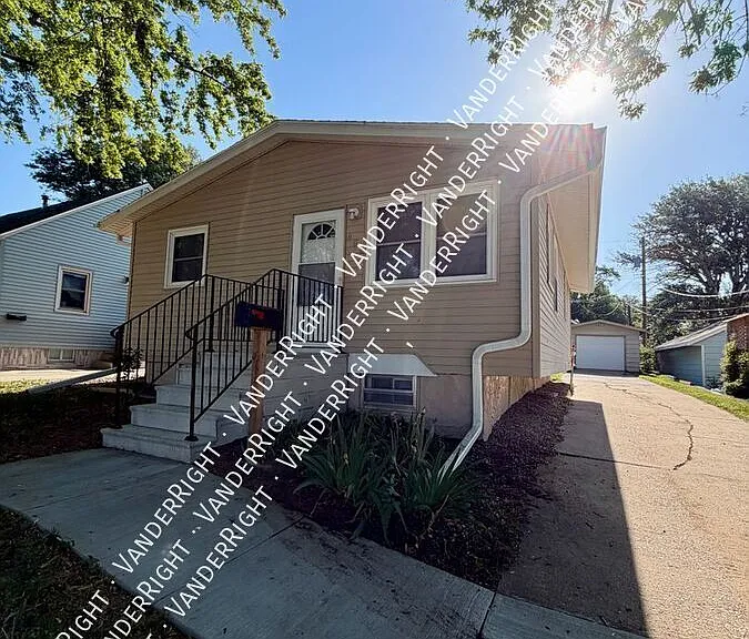 408 S Van Eps Ave — Photo 1