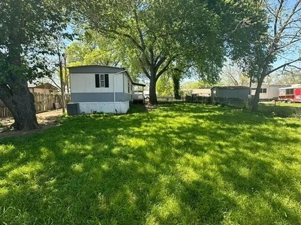 106H Sally St, Joshua, TX 76058