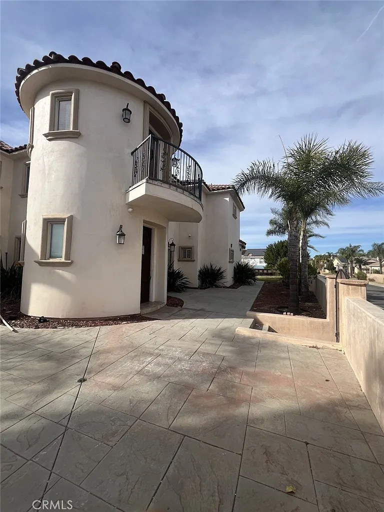 Building Photo - 40351 Heirloom Ct