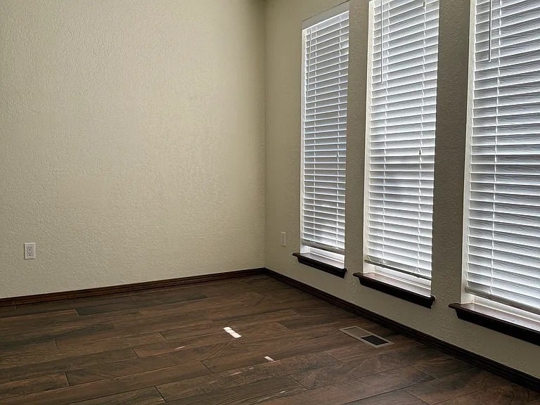 Formal Dining or Flex Room