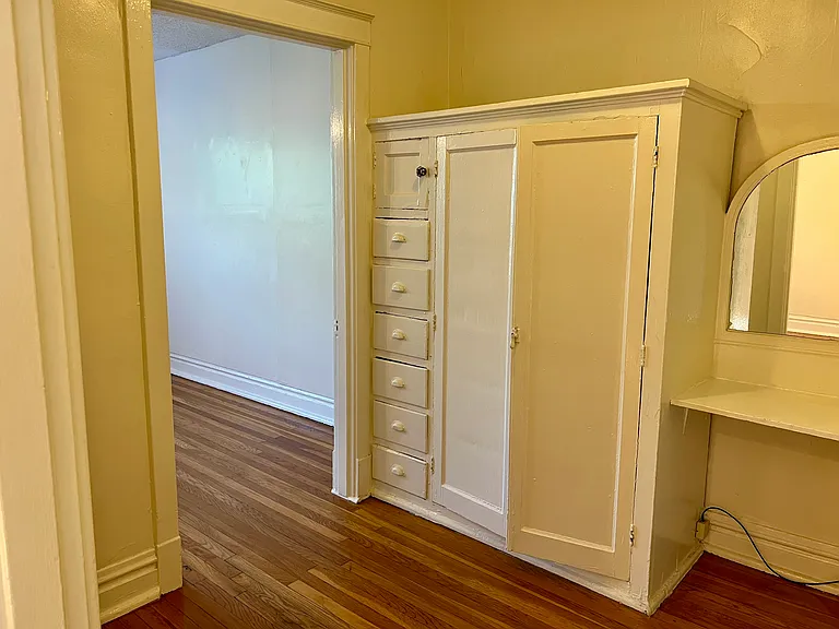 2429 Sutton Blvd #3S — Photo 10