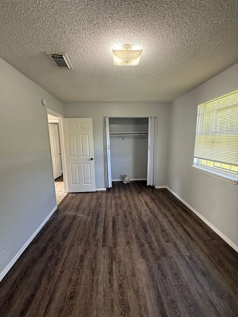 3997 Leonnie Rd #1-4 — Photo 3