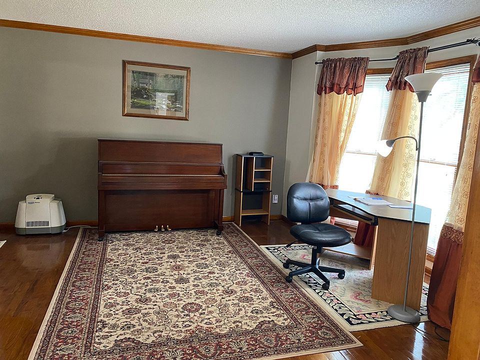 12313 Russell St, Overland Park, KS 66209 Zillow