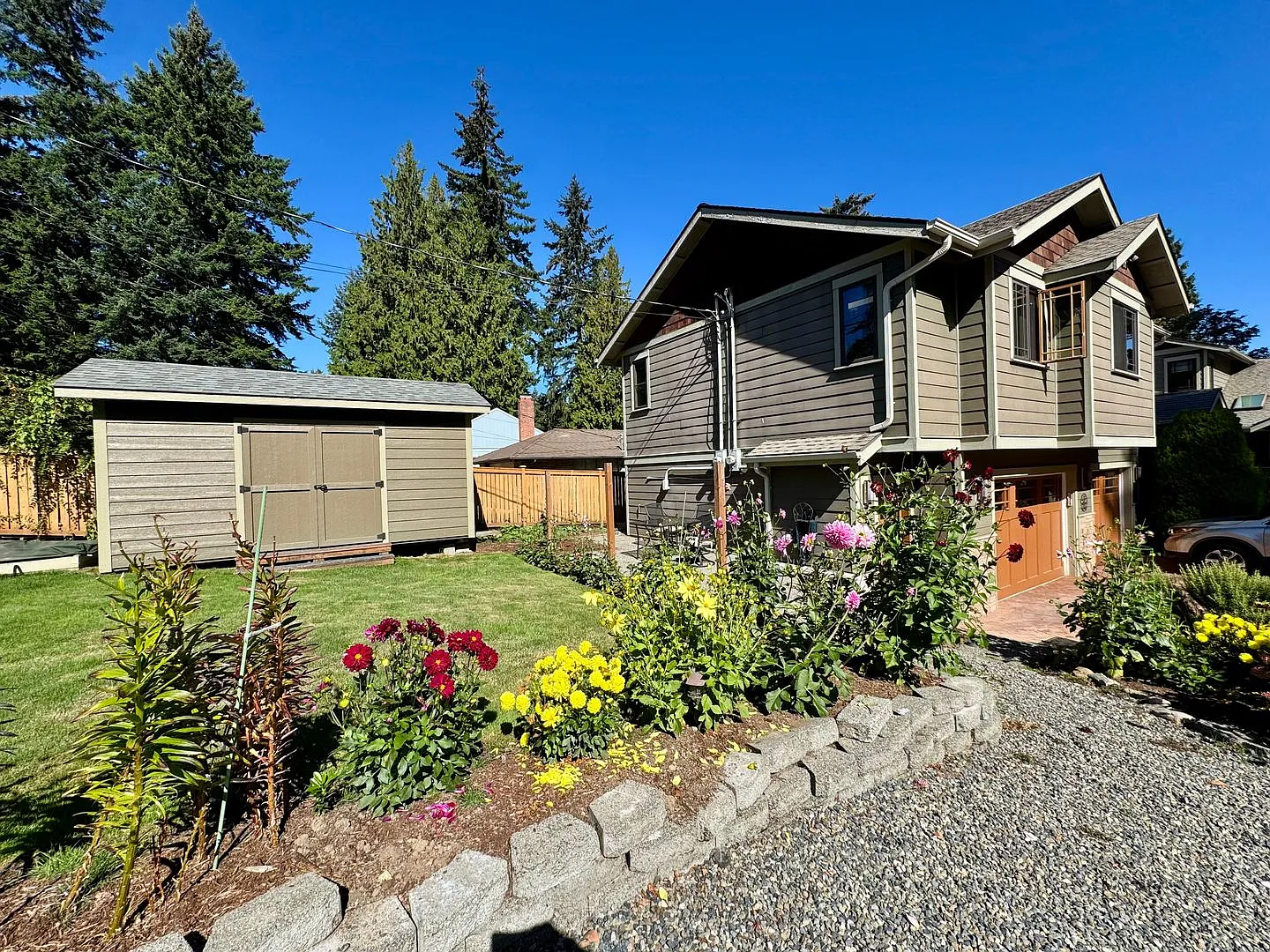 Haller Lake Carriage House - ADU — Photo 1