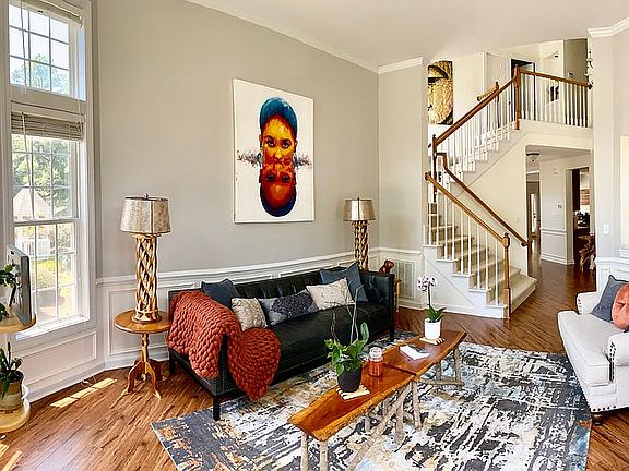 3rd image of 225 Shalimar Dr